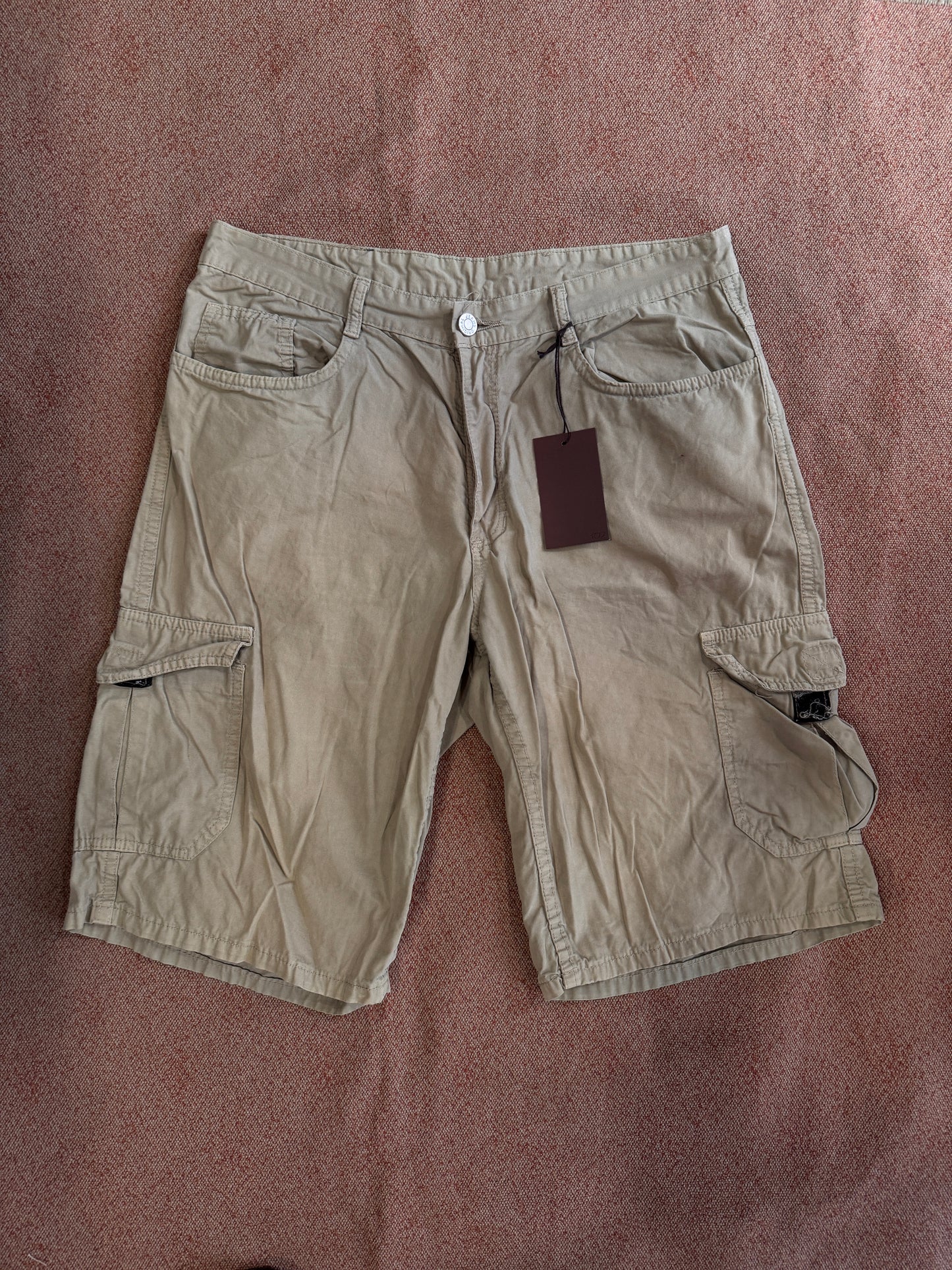 Bermuda tg. 44/46 cod102