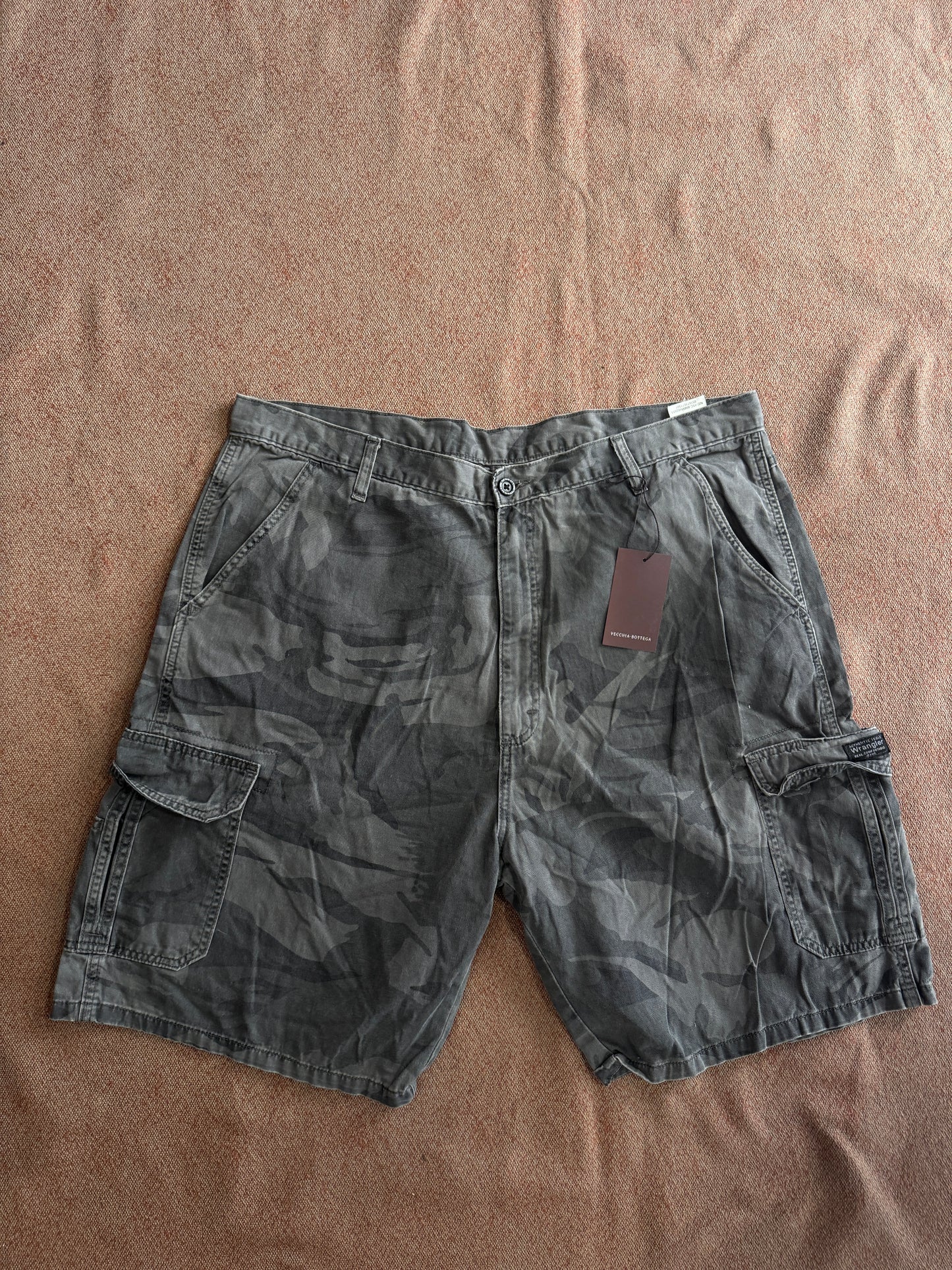 Bermuda camo tg. 52/54 cod175