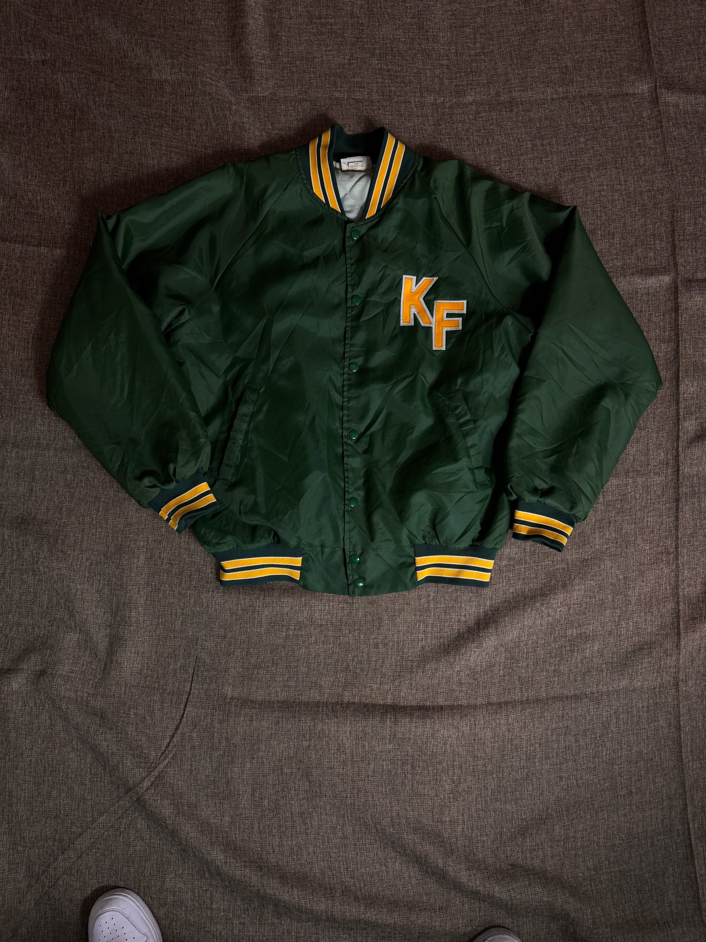College varsity Tg. 48/50