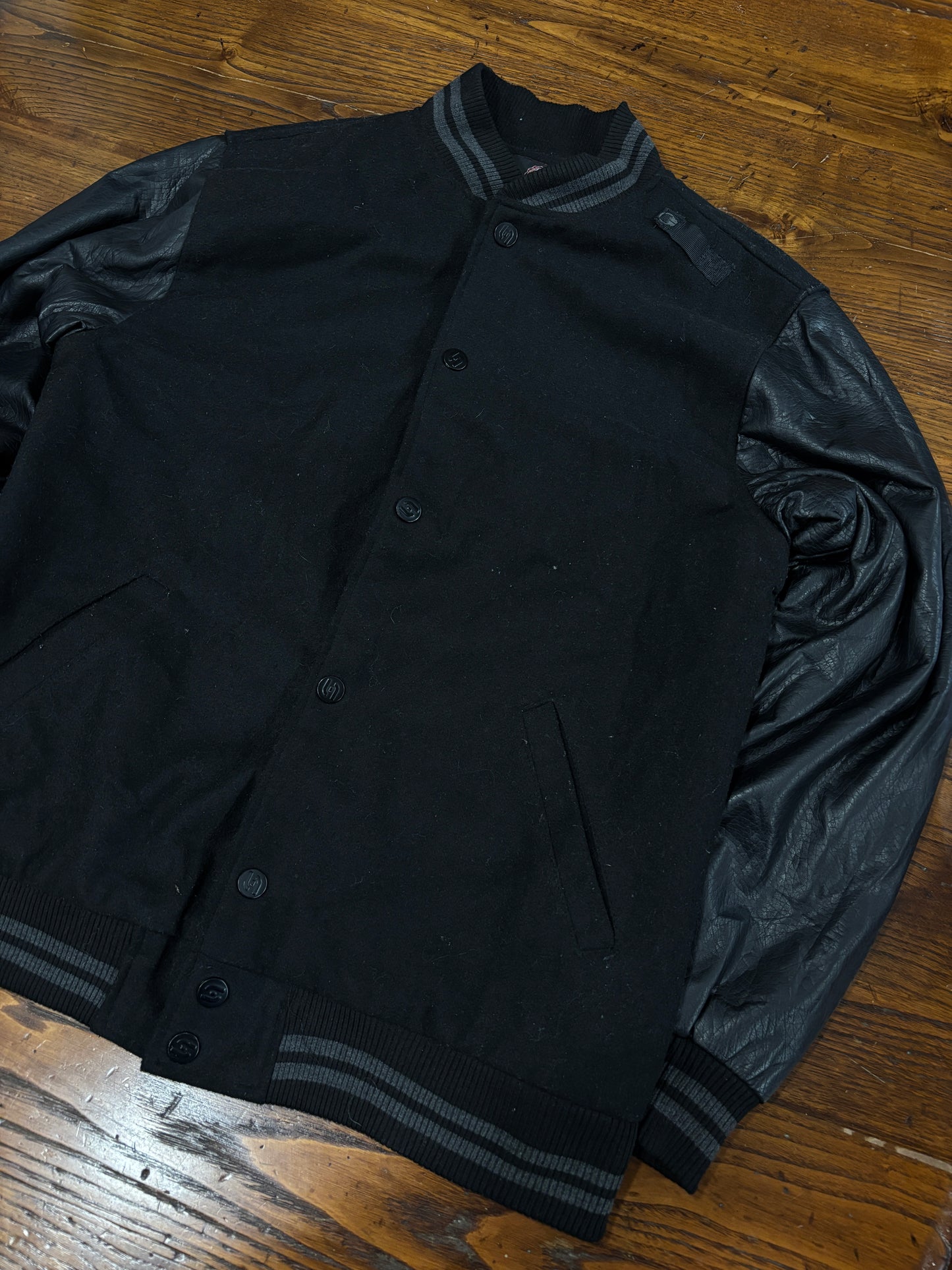 College varsity tg. 48/50 cod 106