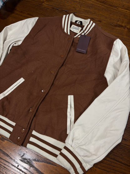 College varsity tg. 44/46 tg.125