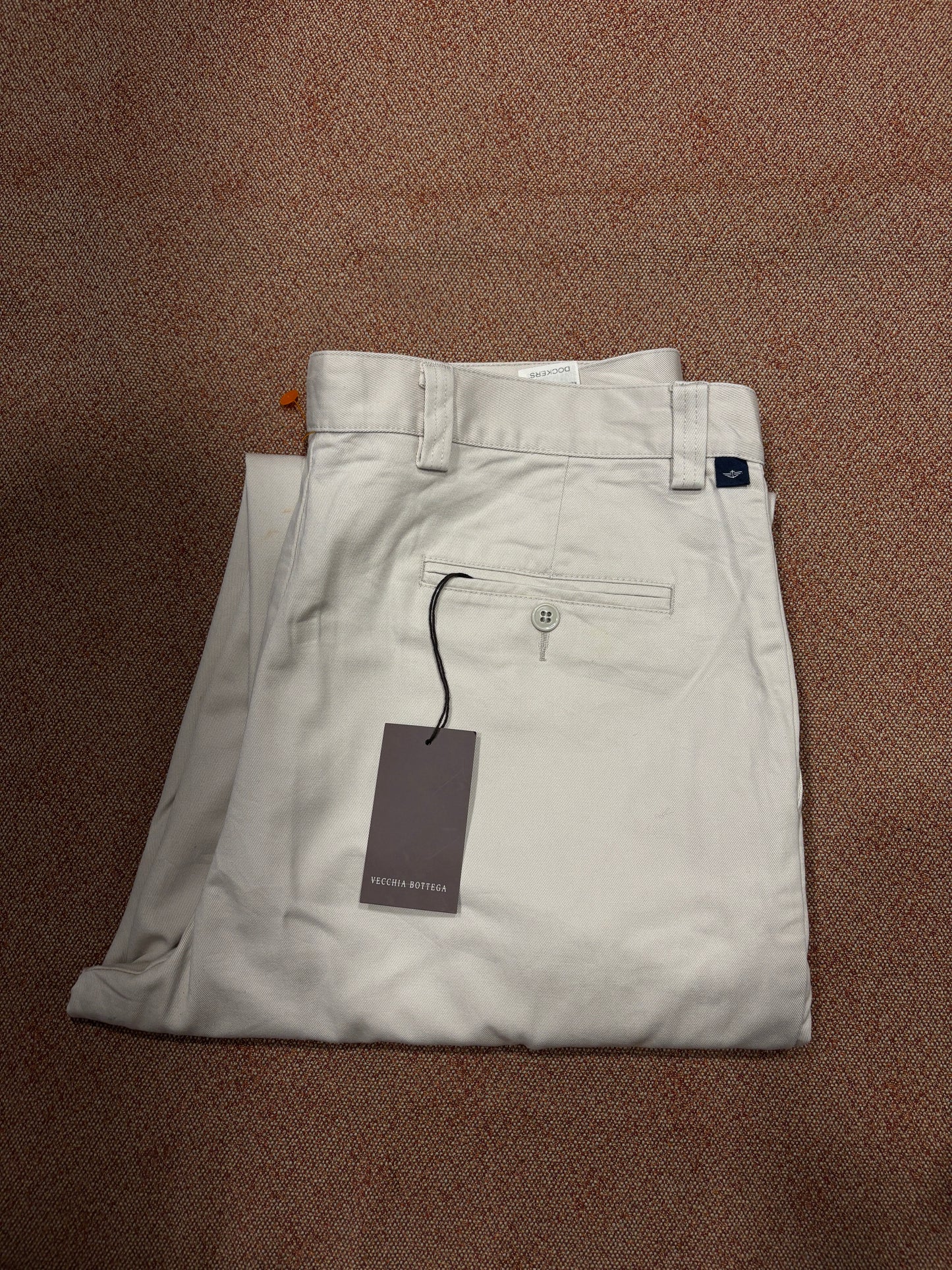 Dockers beige