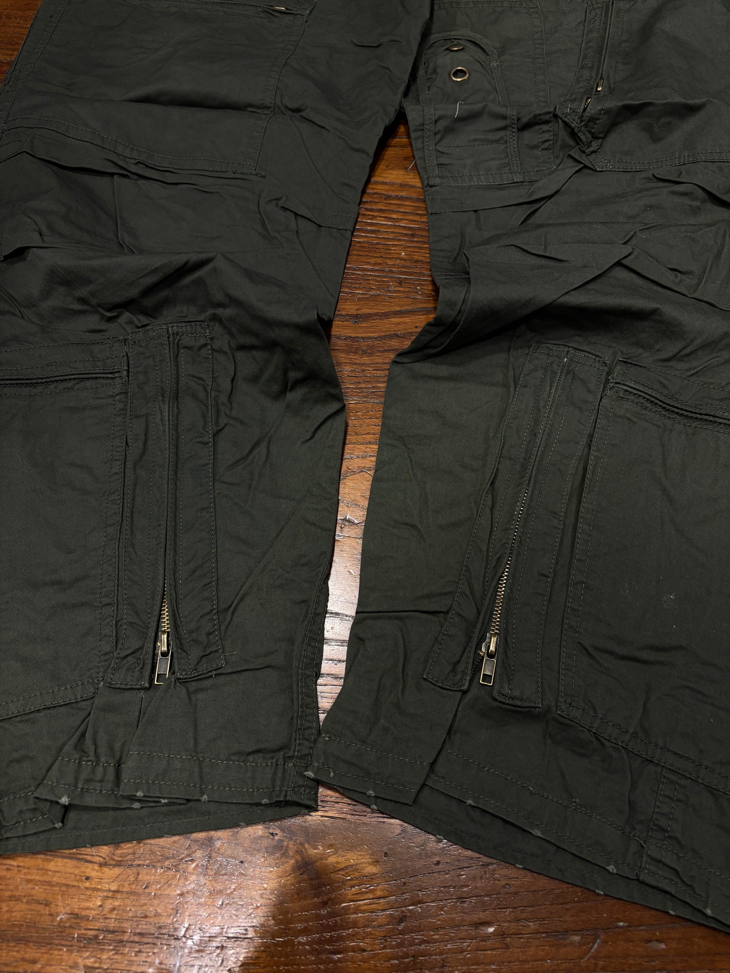 Pantalon militaire à fermeture éclair